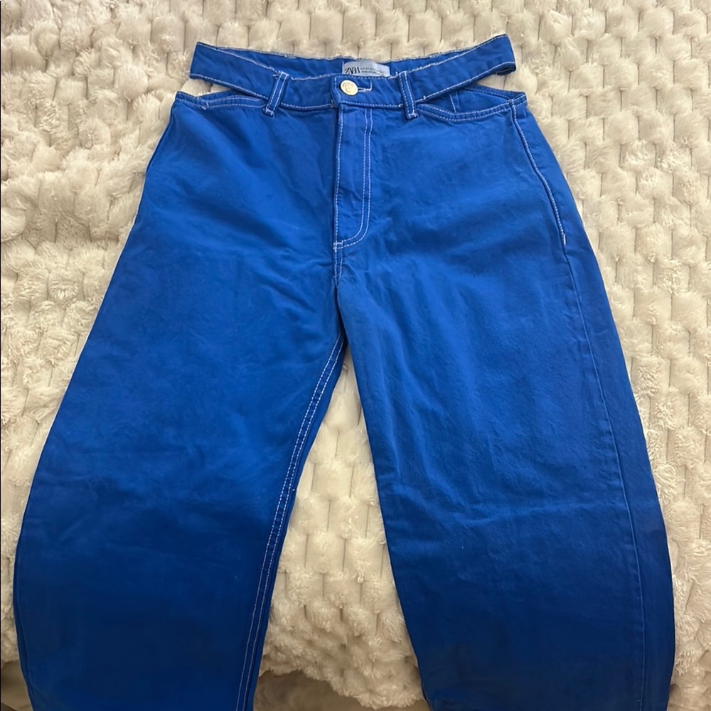 Cutout Blue Wide-Leg Jeans